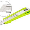CUTTER Q-CONNECT PLASTIQUE LAR GE LAME CARAMIQUE 18MM RATRACTABLE CUTTER Q-CONNECT PLASTIQUE LAR GE LAME CARAMIQUE 18MM RATRACTABLE