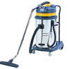 ASPIRATEUR INDUSTRIEL Q-CONNEC T NETTOYAGE SEC ET EAU ROUES 1025X540X600MM POIDS 9.5KG CAPACITA 70L 2000W