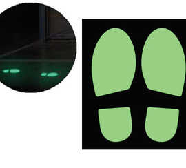 jeu-de-2-empreintes-de-pas-photoluminescents-cep-pour-pose-au-sol-300x115mm